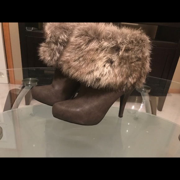 Bootie - Picture 3 of 4